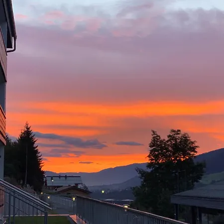 12, Am Sonnenhang, Hochstrasse *