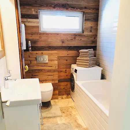 Apartment 12, Am Sonnenhang, Hochstrasse