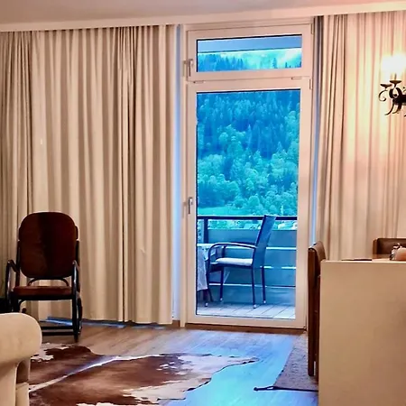 12, Am Sonnenhang, Hochstrasse 公寓 斯拉德明